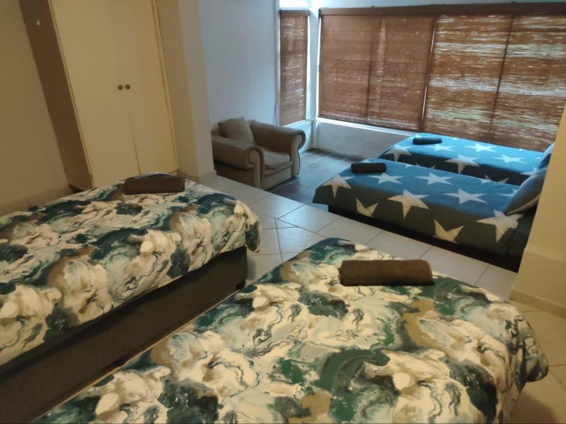 Blue Mountain Farm Lodge, Cabins & Cottages Swellendam Room photo