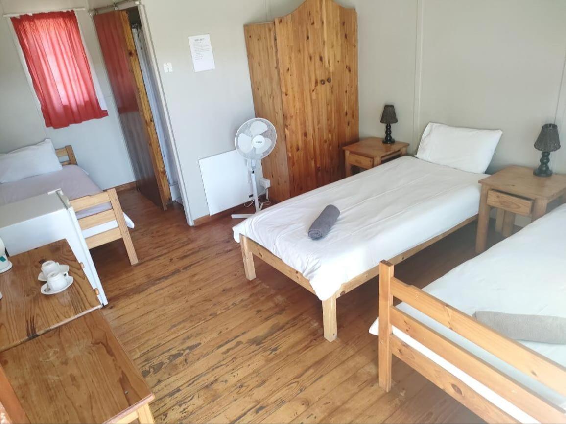 Blue Mountain Farm Lodge, Cabins & Cottages Swellendam Room photo