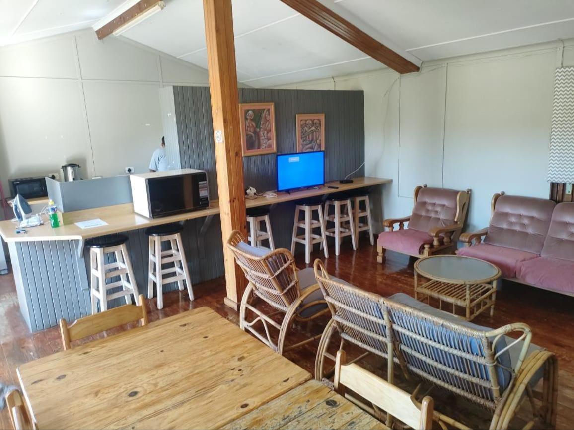 Blue Mountain Farm Lodge, Cabins & Cottages Swellendam Room photo
