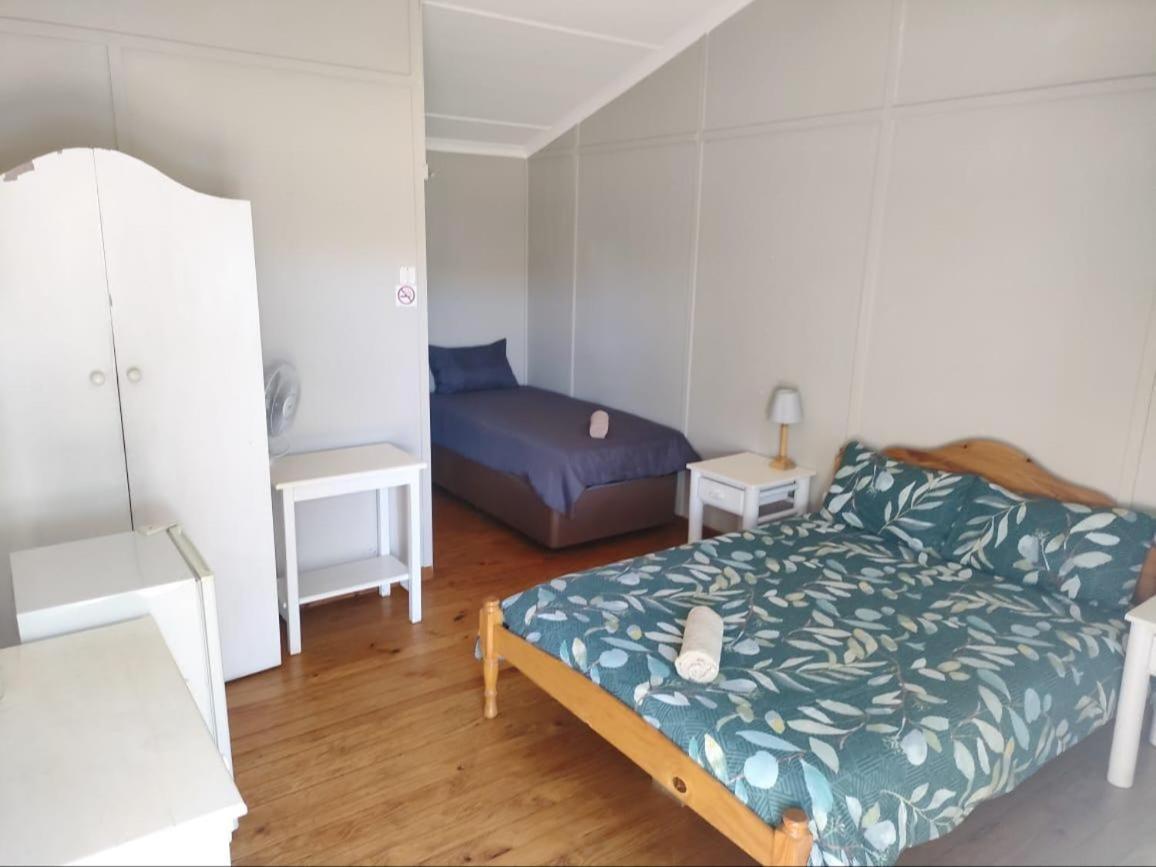 Blue Mountain Farm Lodge, Cabins & Cottages Swellendam Room photo