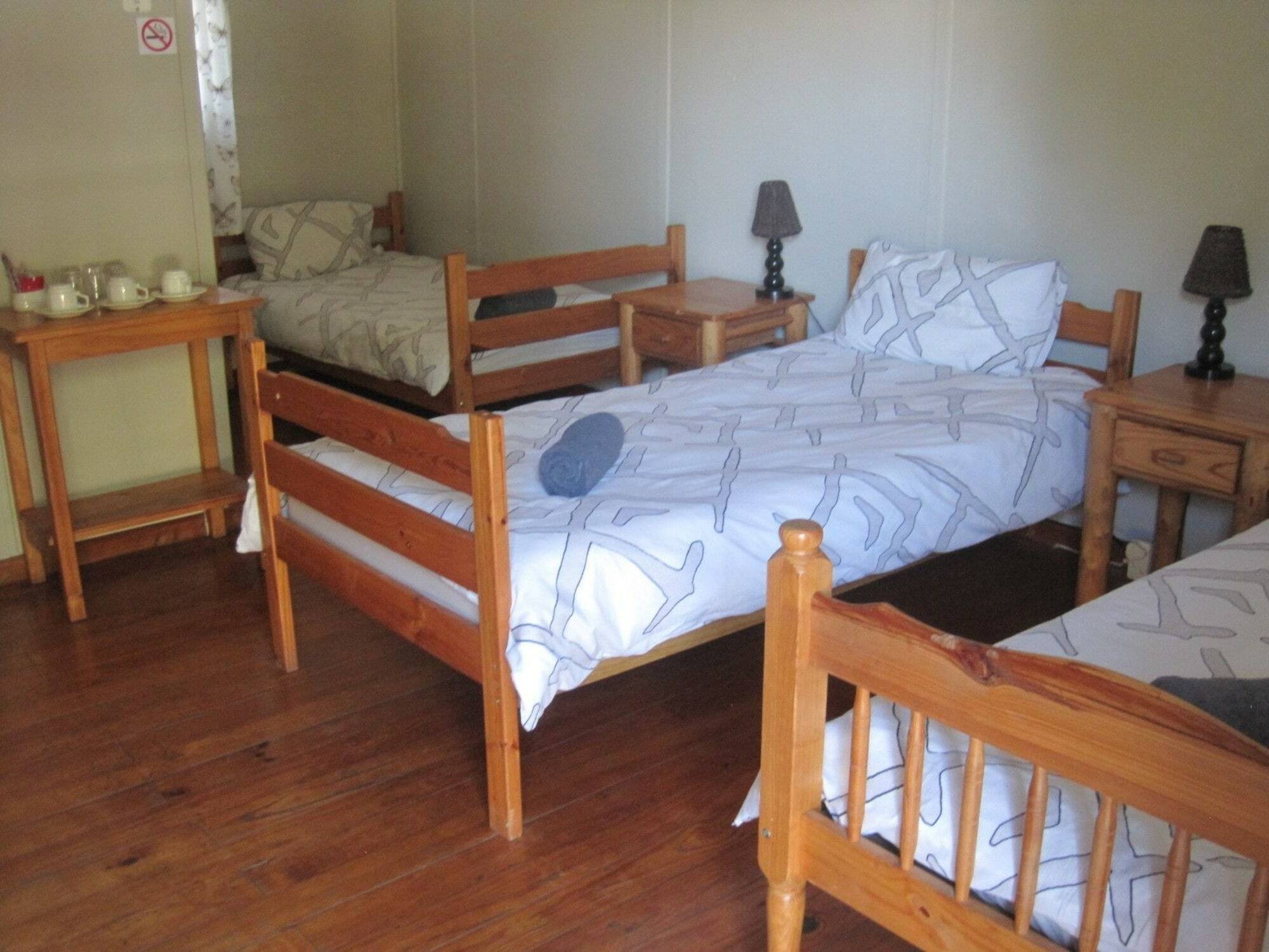 Blue Mountain Farm Lodge, Cabins & Cottages Swellendam Exterior photo